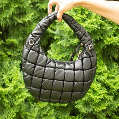 Mała czarna klasyczna torebka na ramię lub do ręki 2