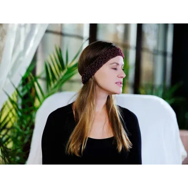 Opaska szydełkowa - bordowa z ozdobną nitką