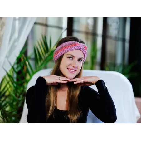 Opaska szydełkowa - różowa z paskiem