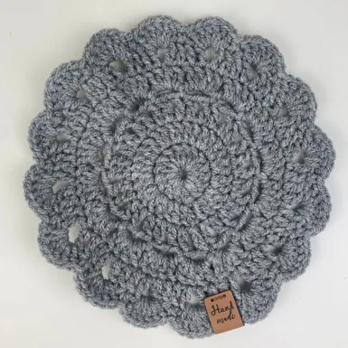 Ręcznie robiona szydełkowa podkładka kolor szary 2